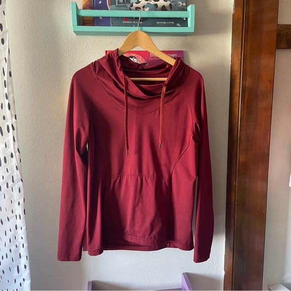 Arc'teryx Tops - Arc'teryx Varana Hoodie in deep red